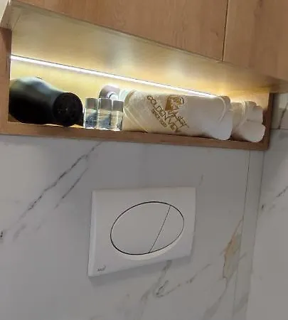 Golden View דירה